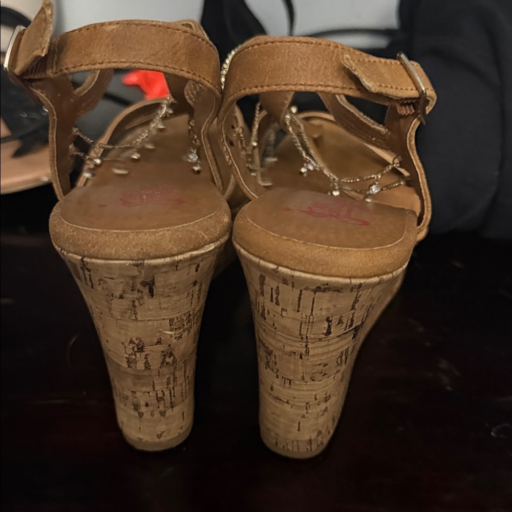 Jellypop Tan Wedge Sandals - Picture 4 of 5